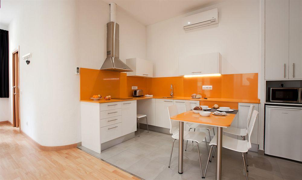 Castro Exclusive Residences Gracia Барселона Екстериор снимка