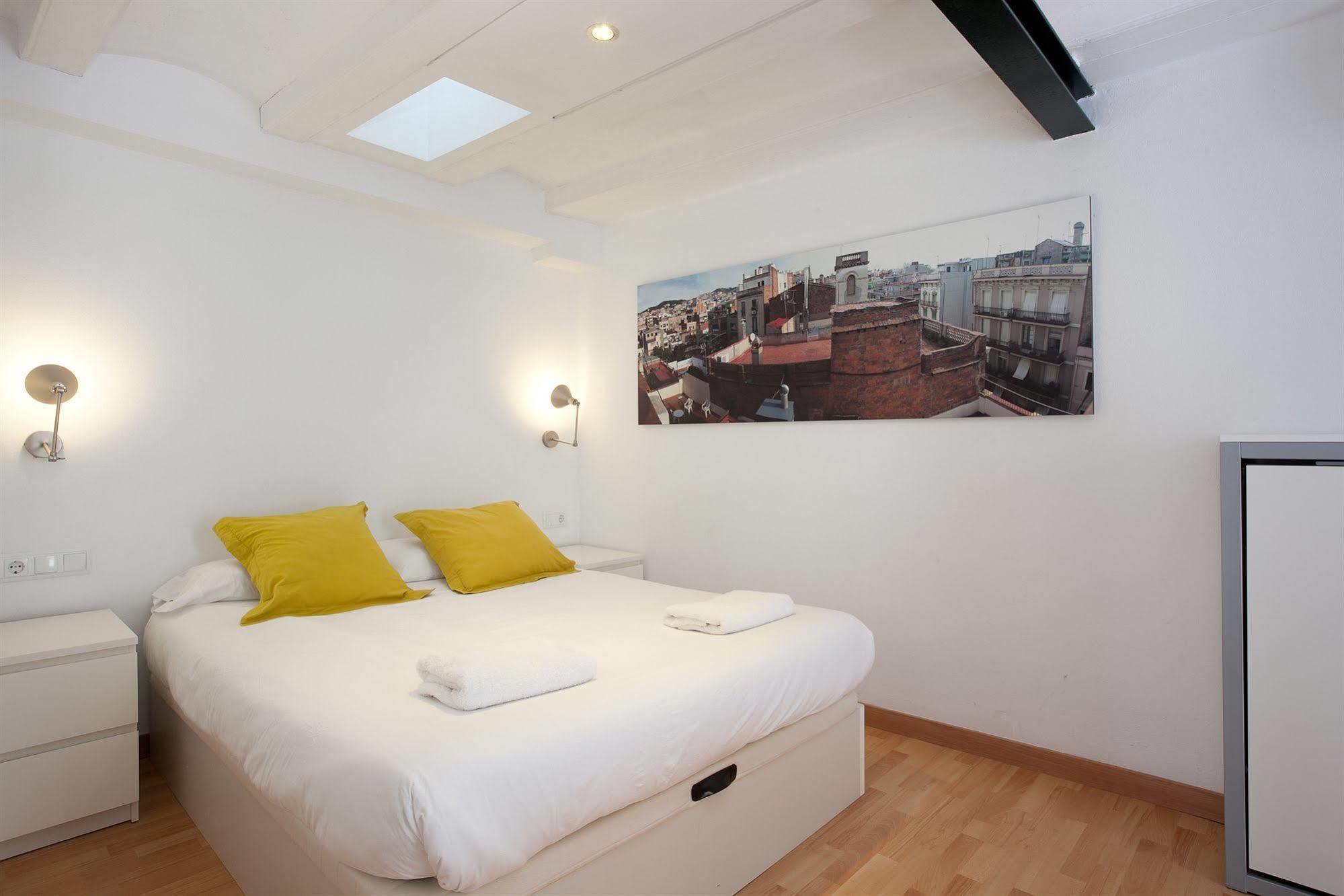 Castro Exclusive Residences Gracia Барселона Екстериор снимка