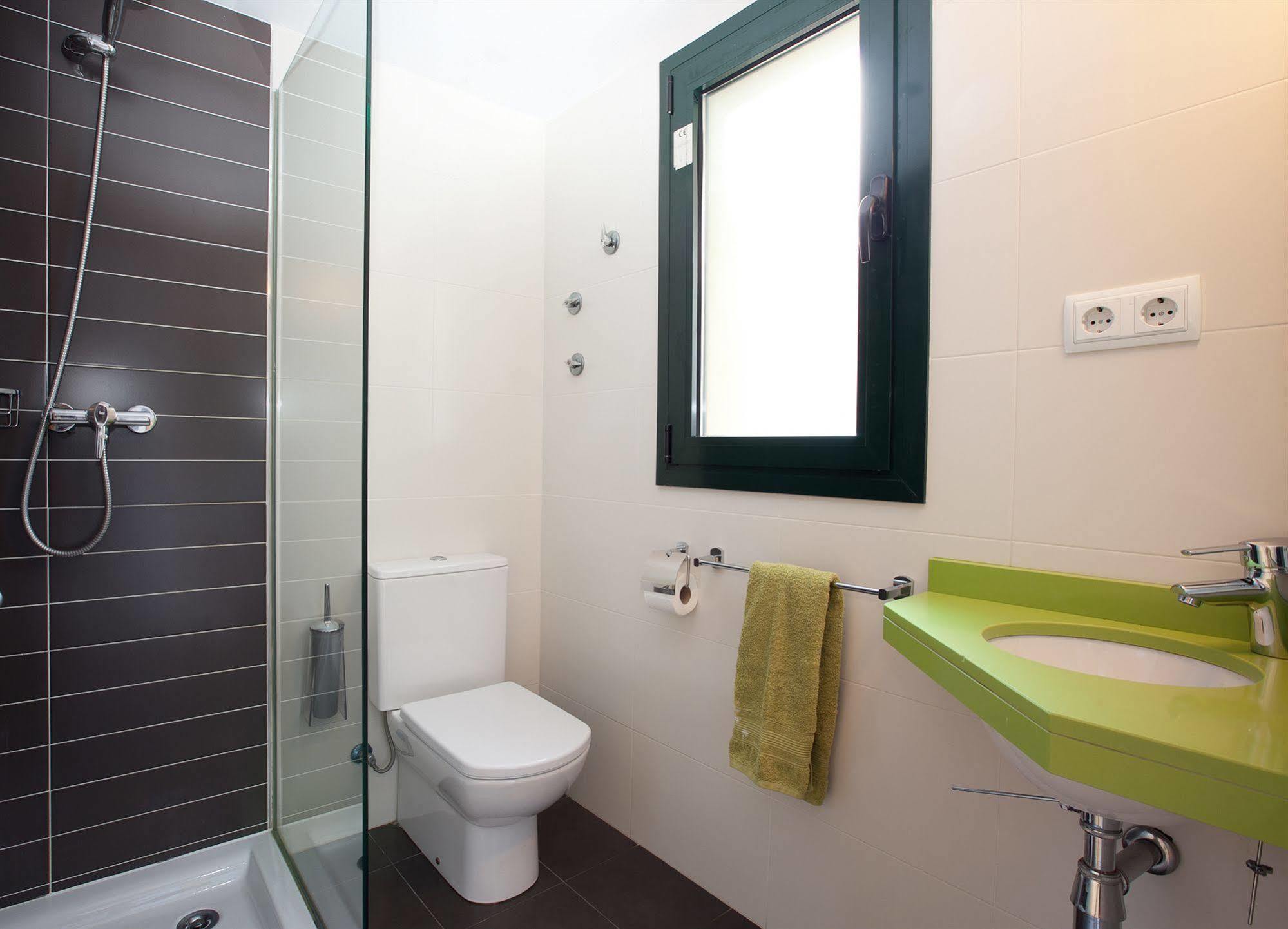 Castro Exclusive Residences Gracia Барселона Екстериор снимка