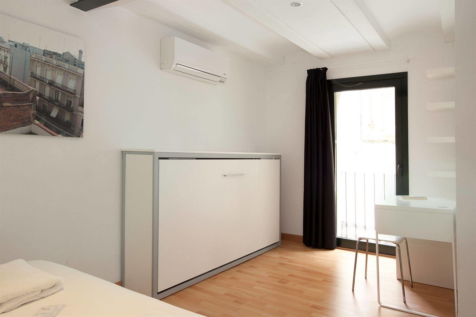 Castro Exclusive Residences Gracia Барселона Екстериор снимка